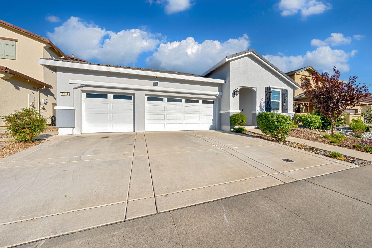 Detail Gallery Image 3 of 31 For 5021 Copper Sunset, Rancho Cordova,  CA 95742 - 4 Beds | 3 Baths