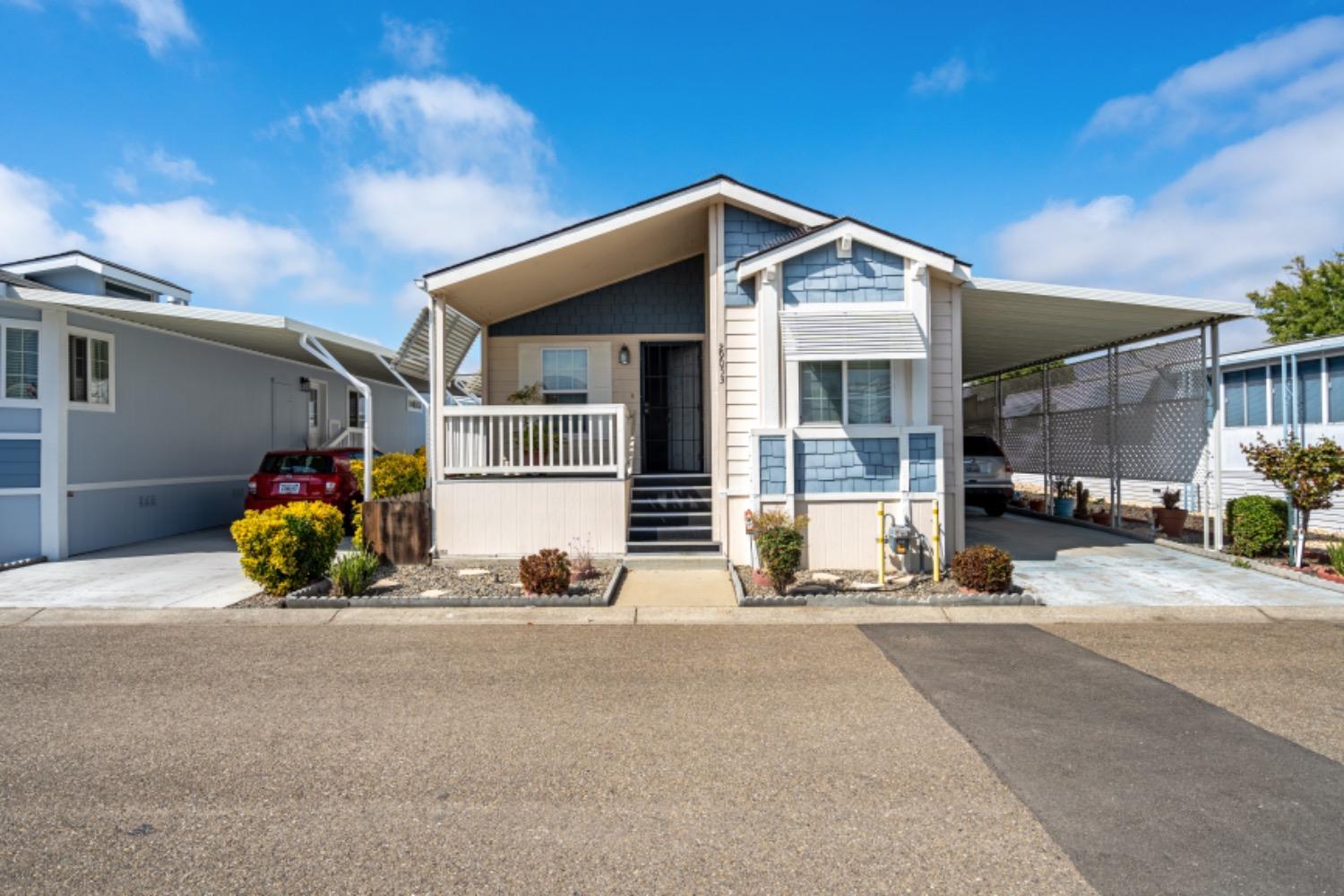 Detail Gallery Image 1 of 1 For 29053 Westbourne, Hayward,  CA 94544 - 3 Beds | 2 Baths