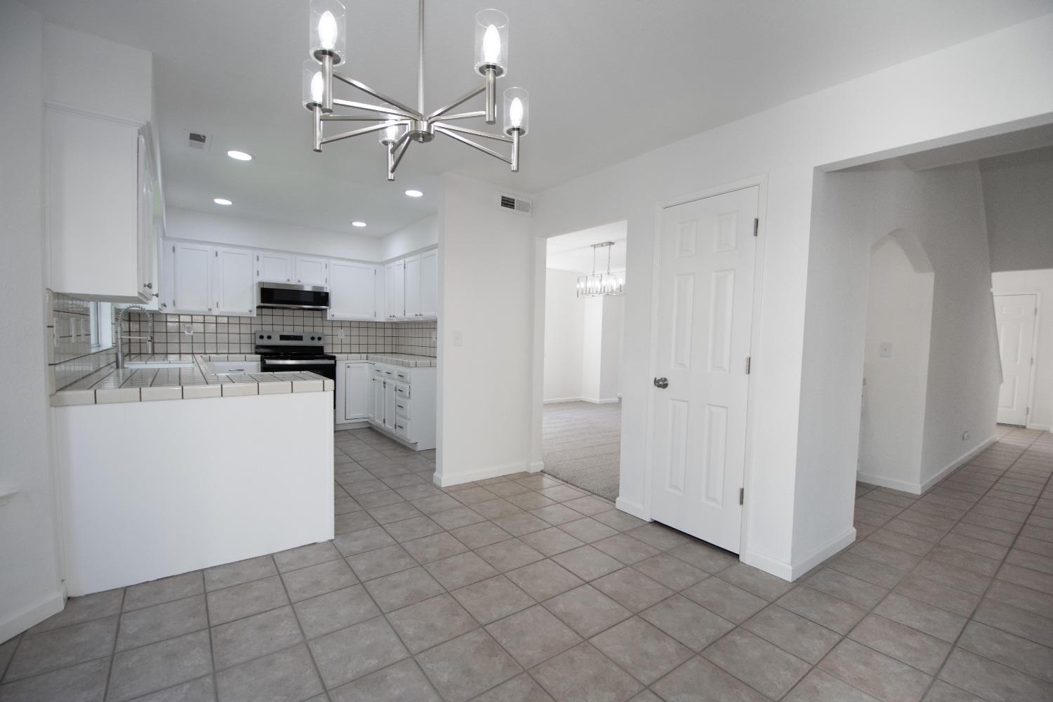 Detail Gallery Image 26 of 47 For 2205 Tammi Ct, Tracy,  CA 95377 - 4 Beds | 2/1 Baths