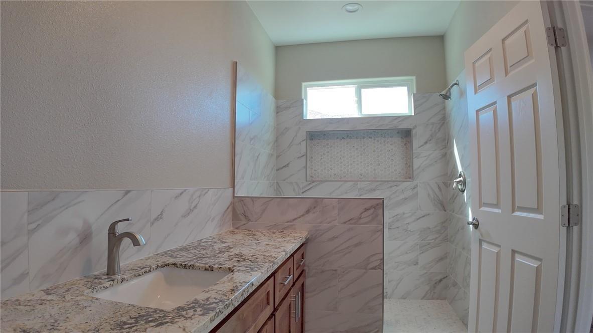 Detail Gallery Image 32 of 70 For 6335 Neves Dr, Atwater,  CA 95301 - 3 Beds | 2/1 Baths