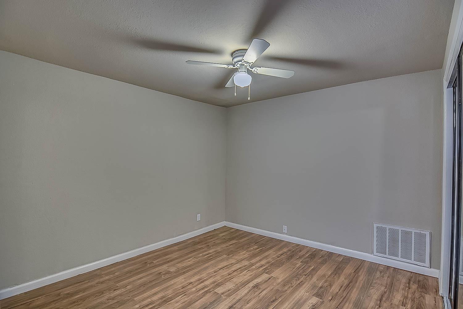 Detail Gallery Image 17 of 17 For 2411 W Fremont St, Stockton,  CA 95203 - 4 Beds | 2 Baths