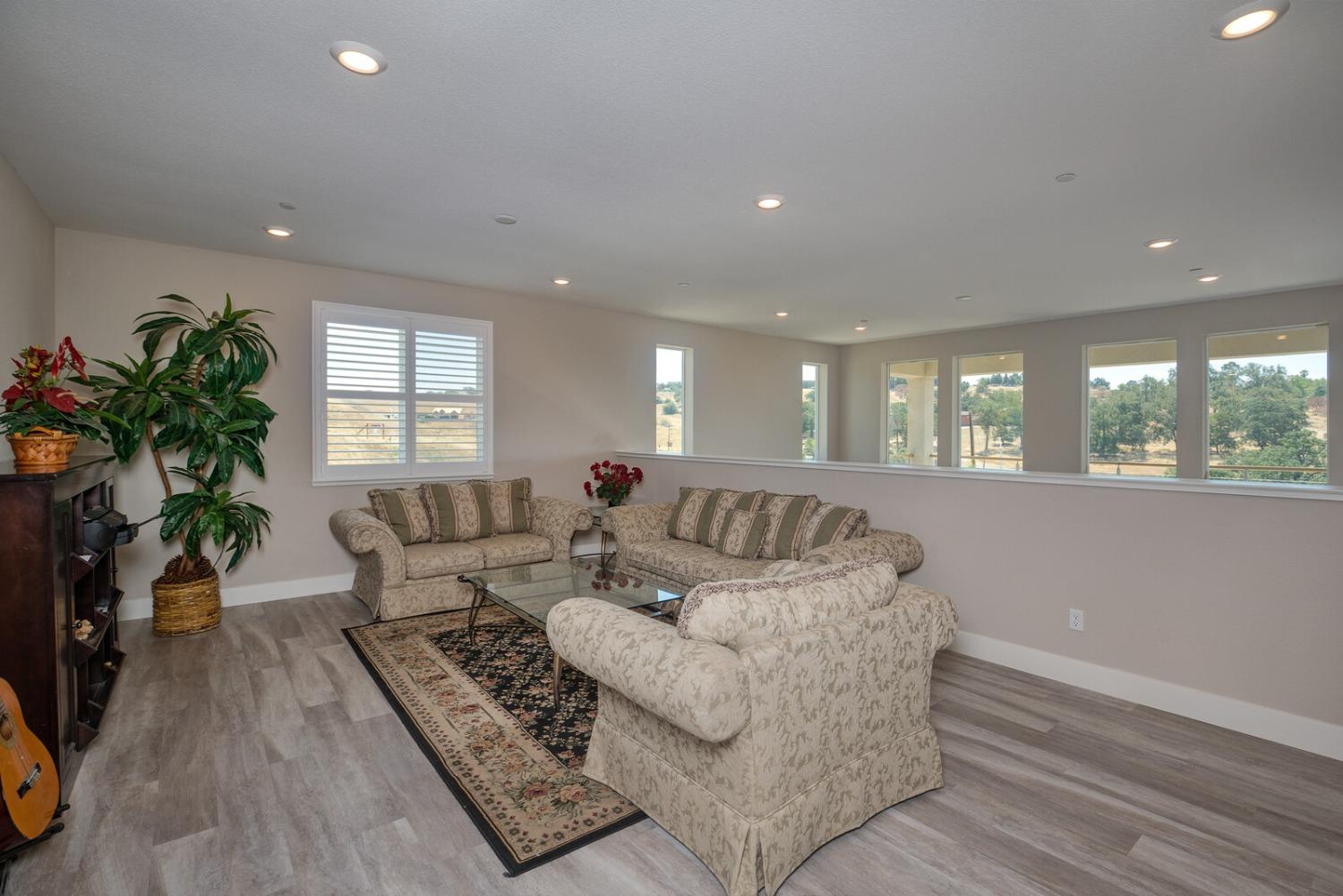 Detail Gallery Image 31 of 48 For 981 Merrill Ct, El Dorado Hills,  CA 95762 - 5 Beds | 4/1 Baths