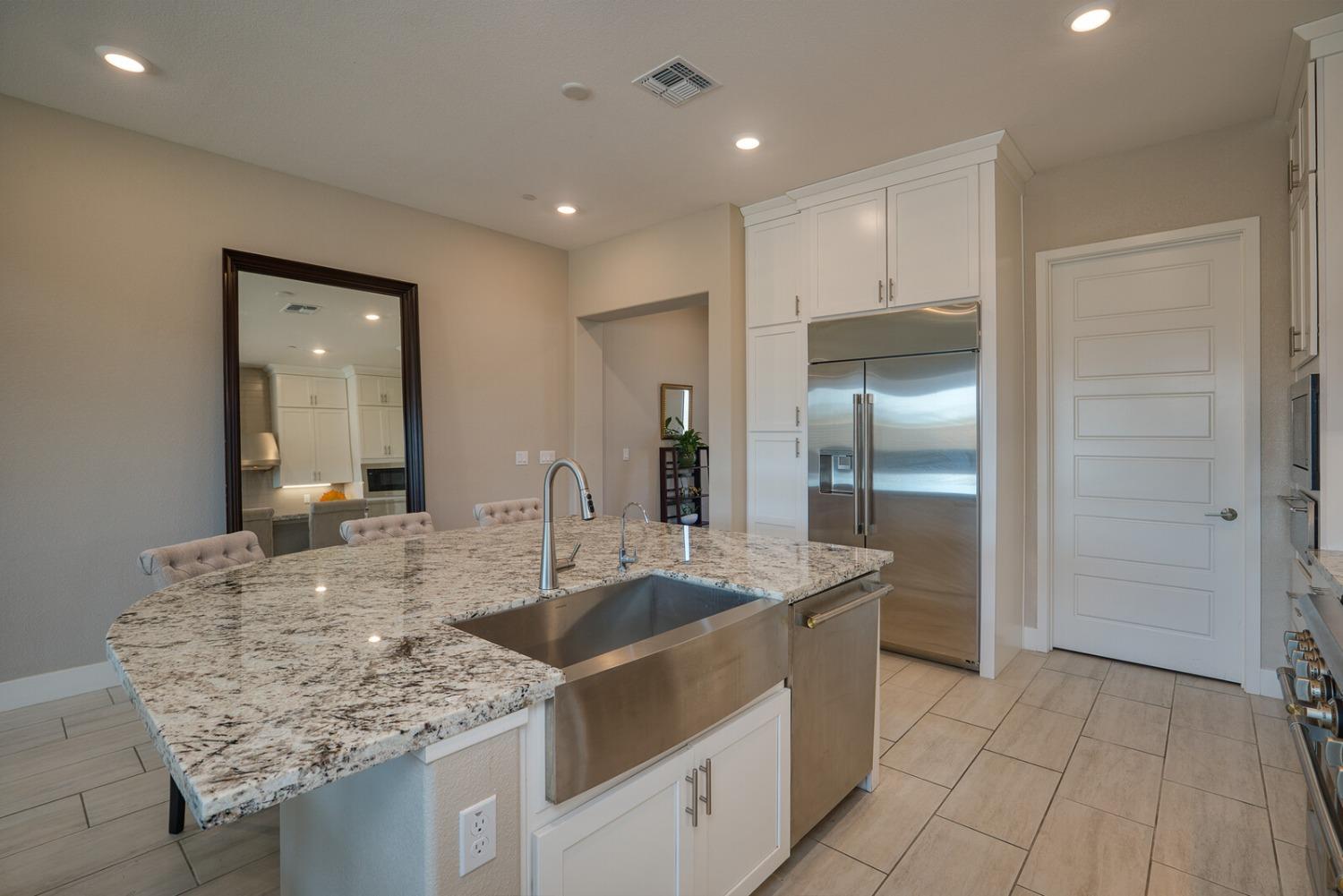 Detail Gallery Image 7 of 48 For 981 Merrill Ct, El Dorado Hills,  CA 95762 - 5 Beds | 4/1 Baths