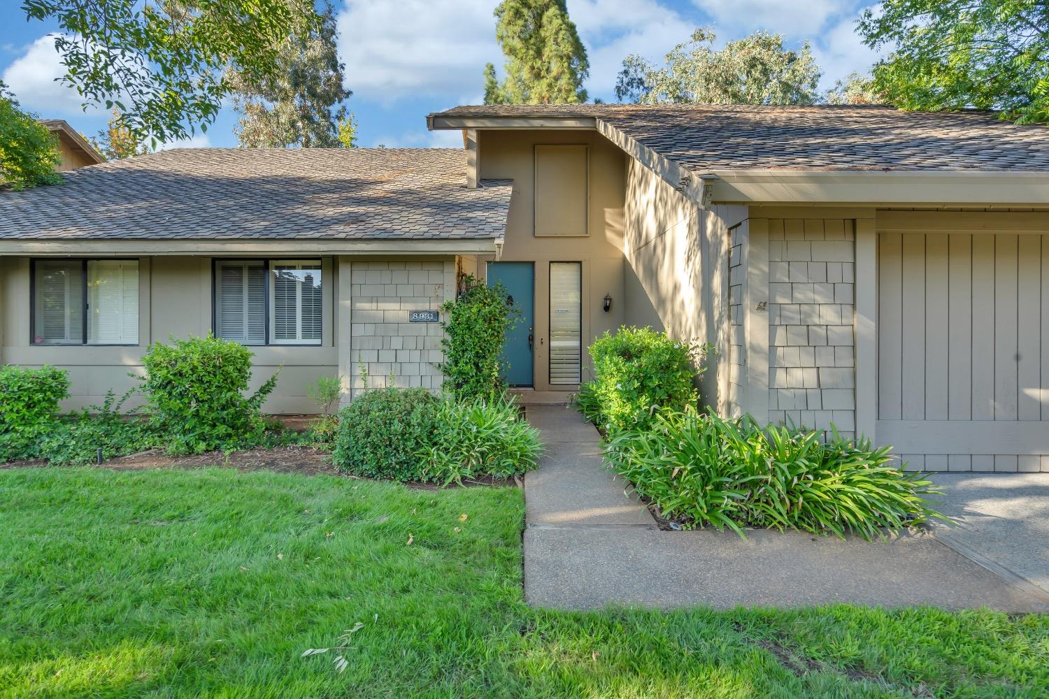 Detail Gallery Image 5 of 37 For 8931 Quail Hill Way, Fair Oaks,  CA 95628 - 3 Beds | 2 Baths