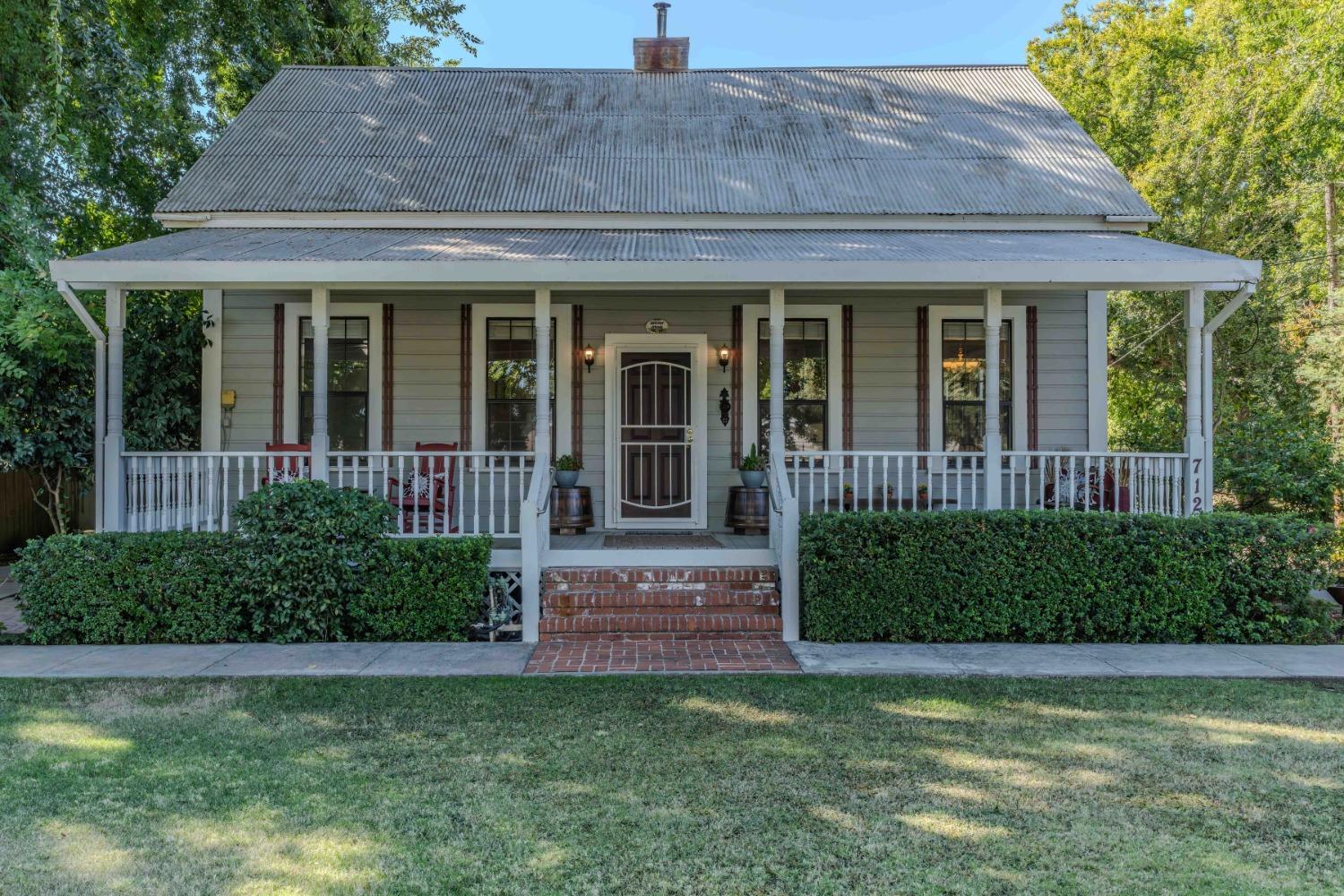 Detail Gallery Image 3 of 92 For 712 W Marlette St, Ione,  CA 95640 - 2 Beds | 2 Baths