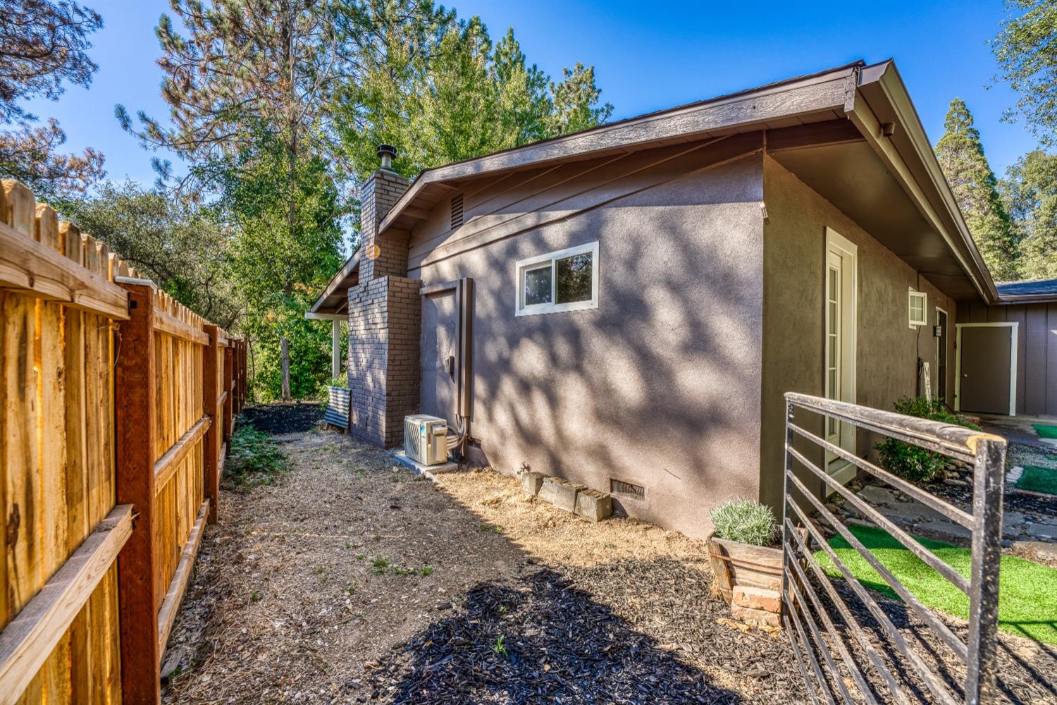 Detail Gallery Image 38 of 41 For 2809 Jaymar St, Placerville,  CA 95667 - 3 Beds | 2 Baths