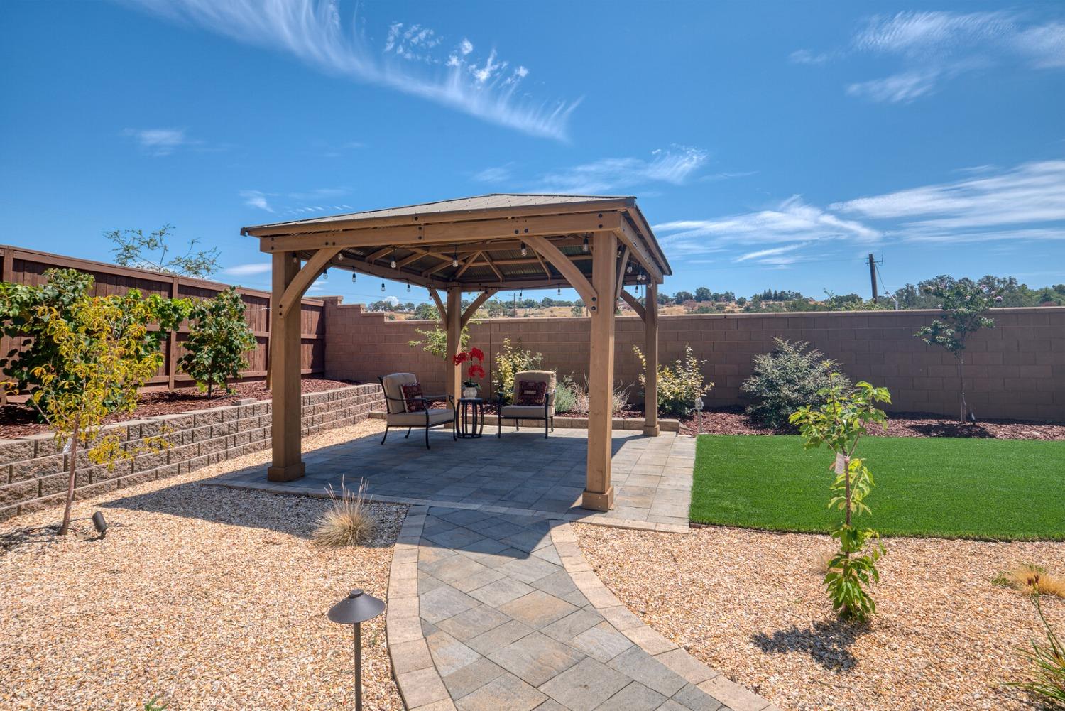 Detail Gallery Image 4 of 48 For 981 Merrill Ct, El Dorado Hills,  CA 95762 - 5 Beds | 4/1 Baths