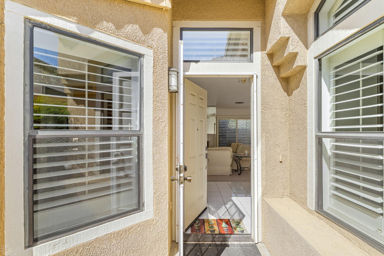 Detail Gallery Image 5 of 57 For 4305 Copper Cliff Ln, Modesto,  CA 95355 - 3 Beds | 2 Baths