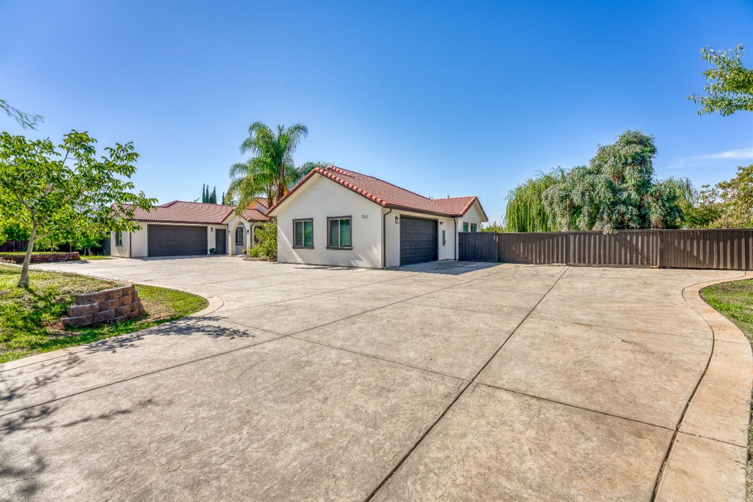 Detail Gallery Image 68 of 92 For 701 Sterling Ct, El Dorado Hills,  CA 95762 - 4 Beds | 5 Baths