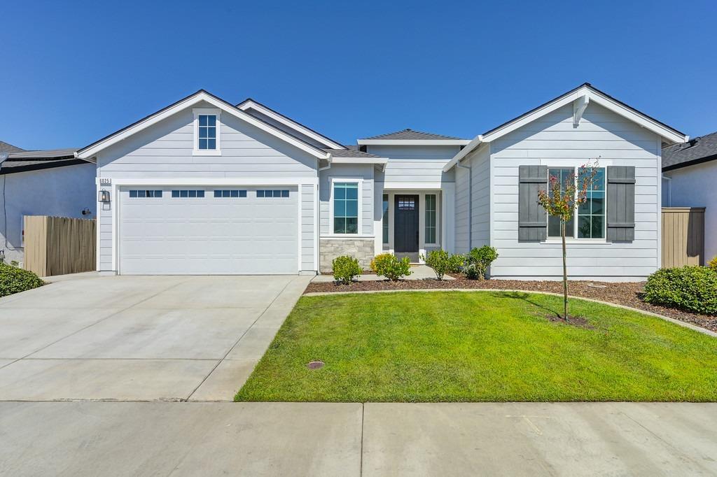 Detail Gallery Image 1 of 1 For 6025 Riding Path Dr, Roseville,  CA 95747 - 3 Beds | 2 Baths