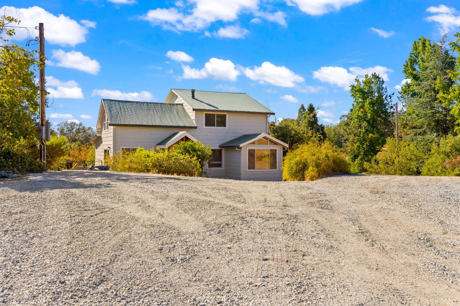 Detail Gallery Image 4 of 63 For 9803 State Highway 193, Placerville,  CA 95667 - 3 Beds | 2/1 Baths