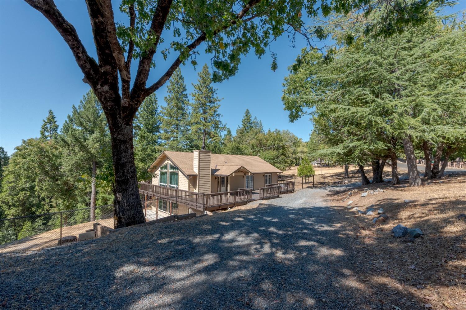 Detail Gallery Image 70 of 90 For 5031 Shooting Star Rd, Pollock Pines,  CA 95726 - 4 Beds | 2/2 Baths