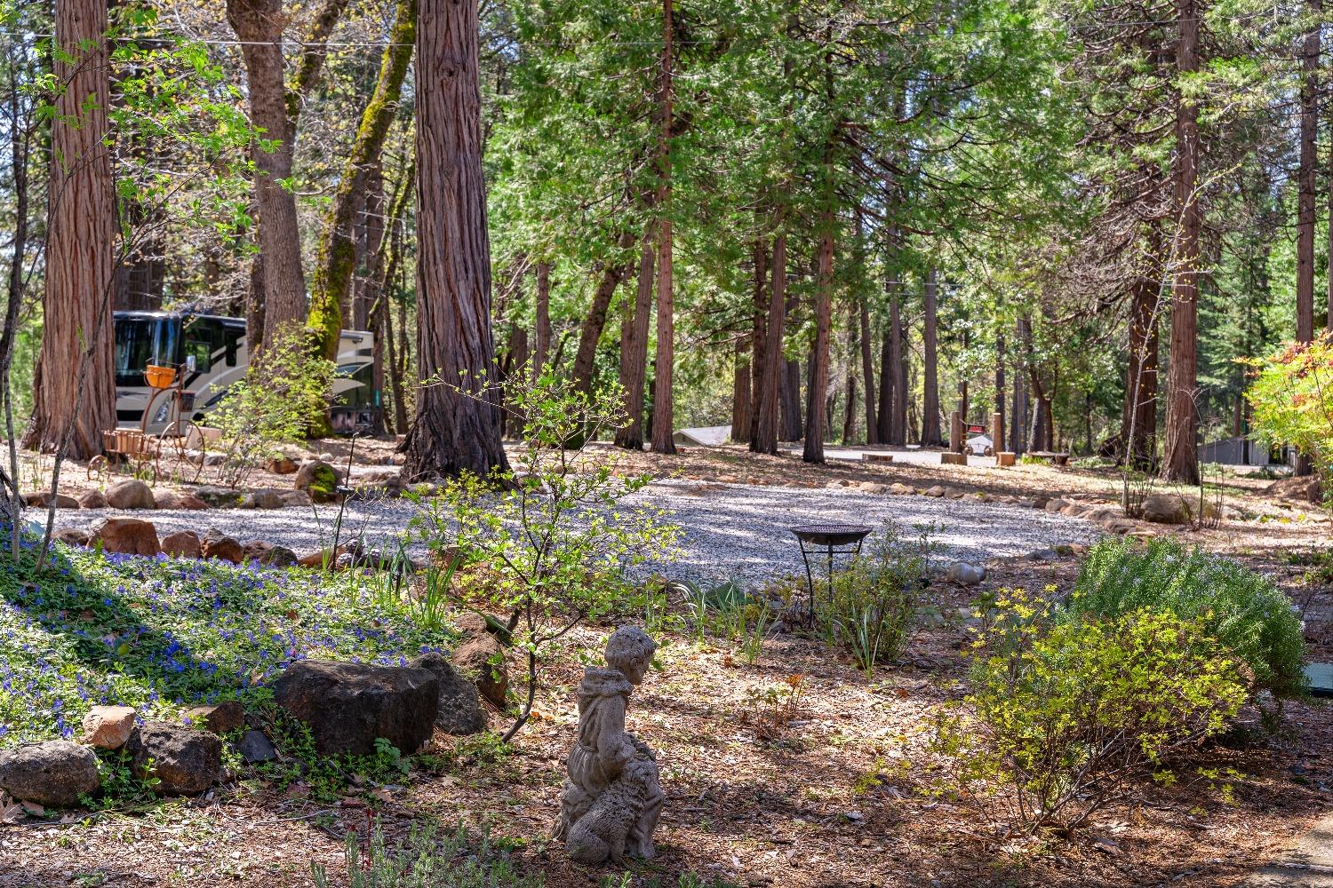 Detail Gallery Image 5 of 37 For 11552 Side Hill Cir, Nevada City,  CA 95959 - 3 Beds | 2/1 Baths