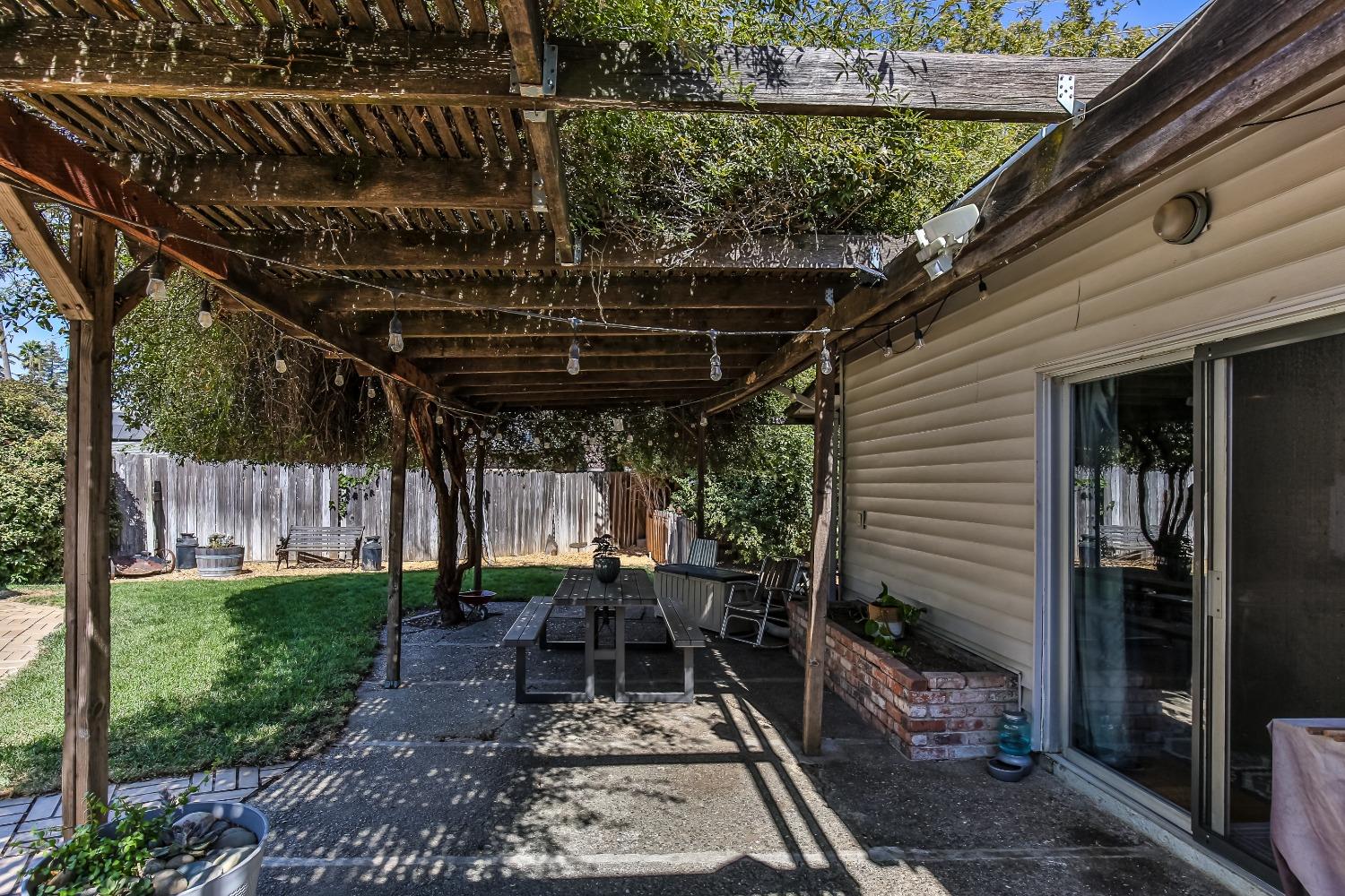 Archer Drive, Woodland, California image 32