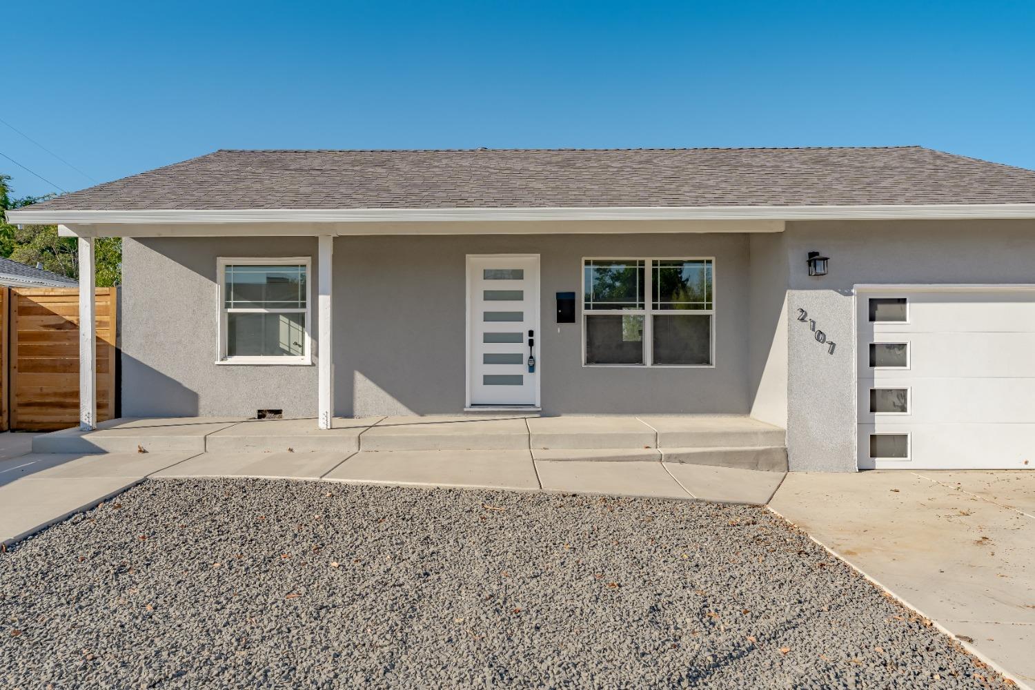 Detail Gallery Image 3 of 23 For 2107 Rassy Way, Sacramento,  CA 95821 - 4 Beds | 2 Baths