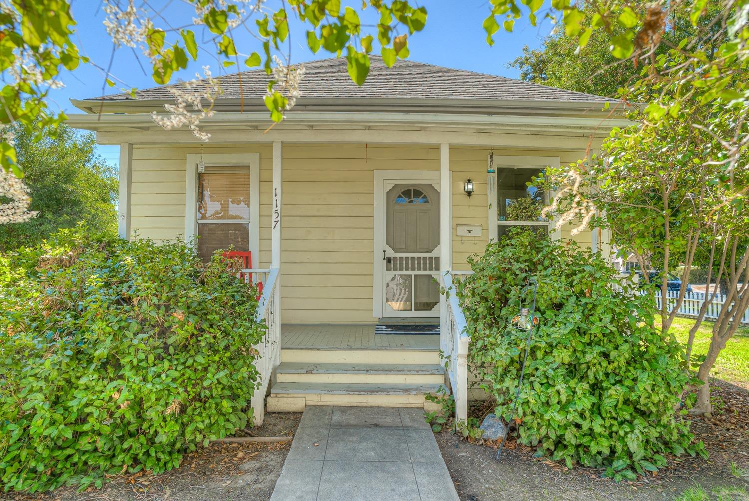 Detail Gallery Image 2 of 48 For 1157 Jay St, Colusa,  CA 95932 - 2 Beds | 2 Baths