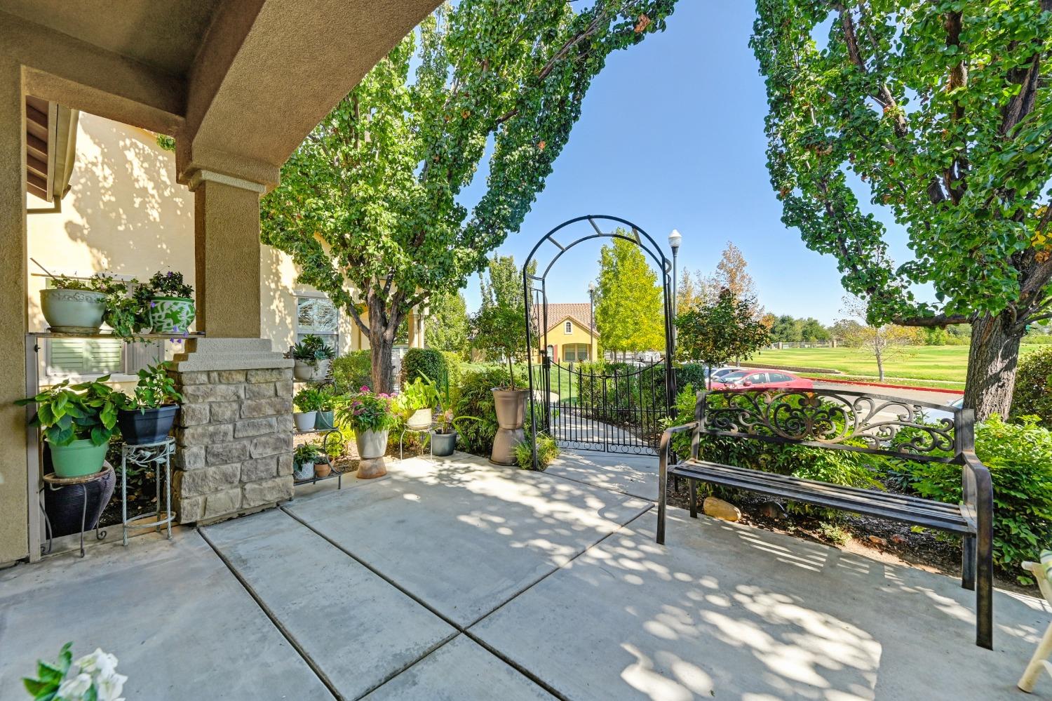 Detail Gallery Image 34 of 51 For 2008 Avignon Ln, Roseville,  CA 95747 - 2 Beds | 2 Baths