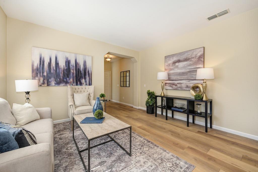 Detail Gallery Image 11 of 72 For 131 Rock House Cir, Sacramento,  CA 95835 - 2 Beds | 2 Baths