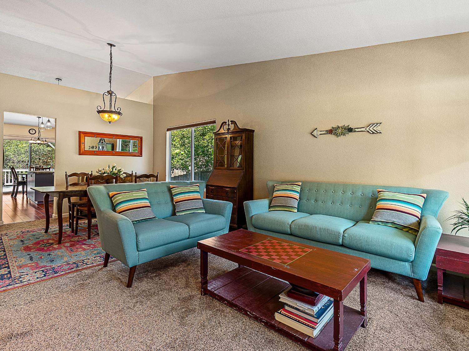 Detail Gallery Image 14 of 41 For 3300 Tea Rose Dr, El Dorado Hills,  CA 95762 - 3 Beds | 2 Baths