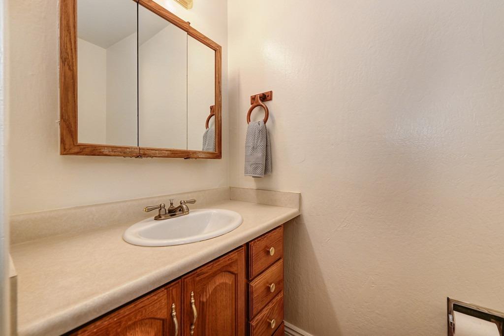 Detail Gallery Image 12 of 21 For 1188 Casita Dr #2,  Yuba City,  CA 95991 - 2 Beds | 1/1 Baths