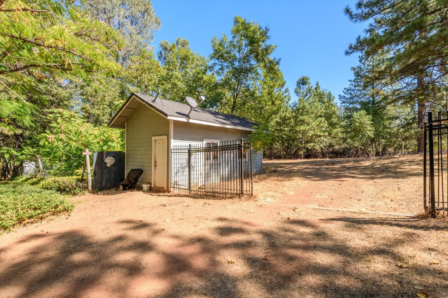 Detail Gallery Image 32 of 49 For 4480 Chaparral Dr, Placerville,  CA 95667 - 3 Beds | 2/1 Baths