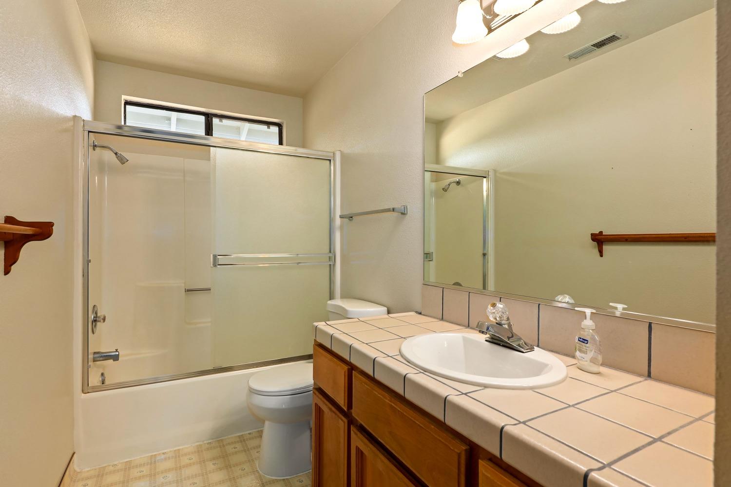 Detail Gallery Image 23 of 70 For 8370 Hautly Ln, Valley Springs,  CA 95252 - 3 Beds | 2 Baths