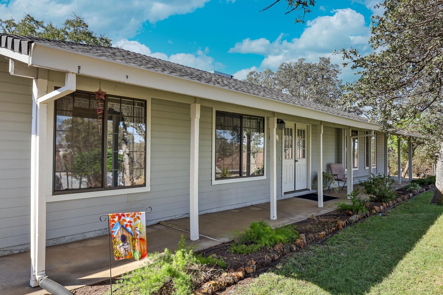 Detail Gallery Image 11 of 70 For 8370 Hautly Ln, Valley Springs,  CA 95252 - 3 Beds | 2 Baths