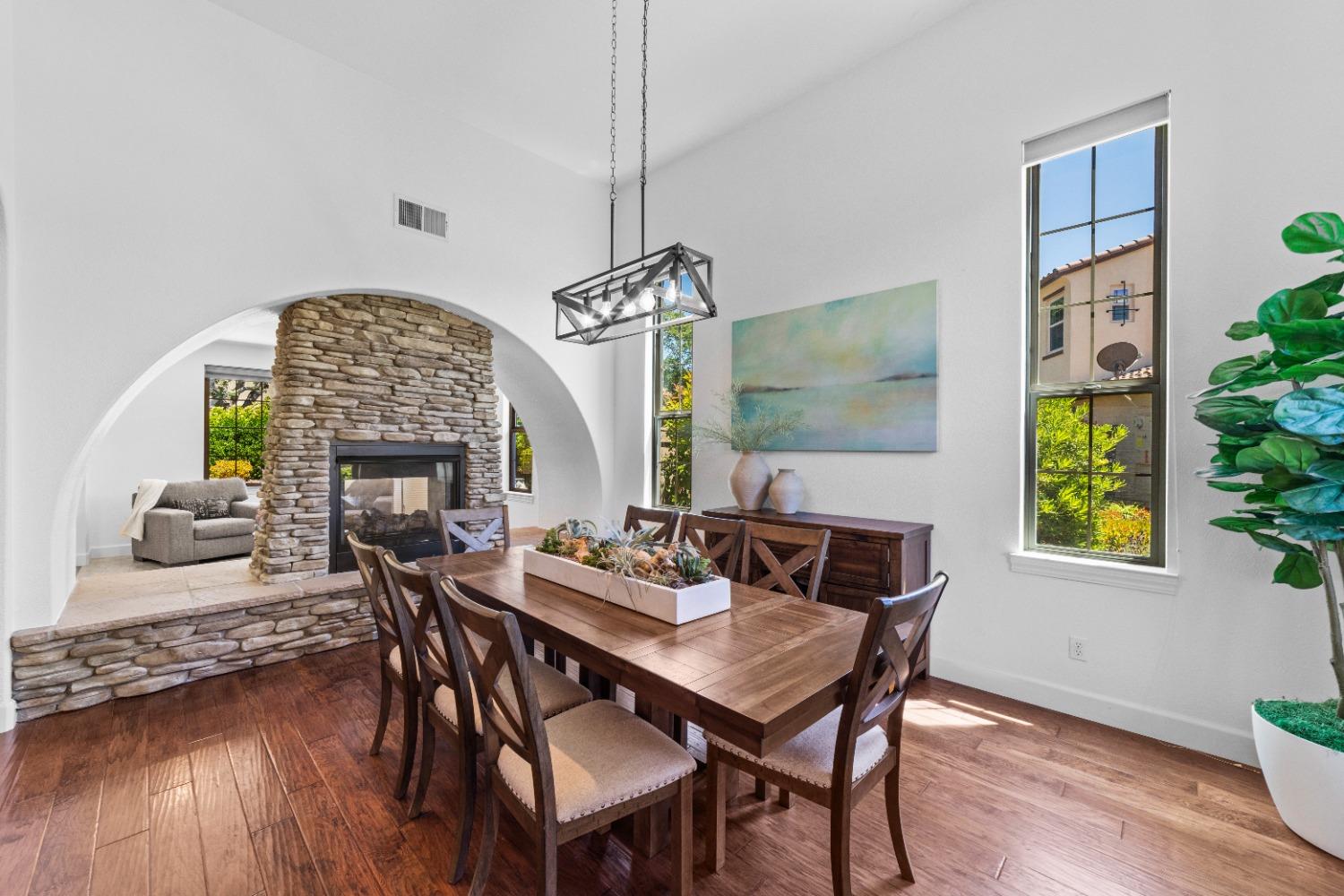 Detail Gallery Image 11 of 66 For 2023 Impressionist Way, El Dorado Hills,  CA 95762 - 4 Beds | 3/1 Baths