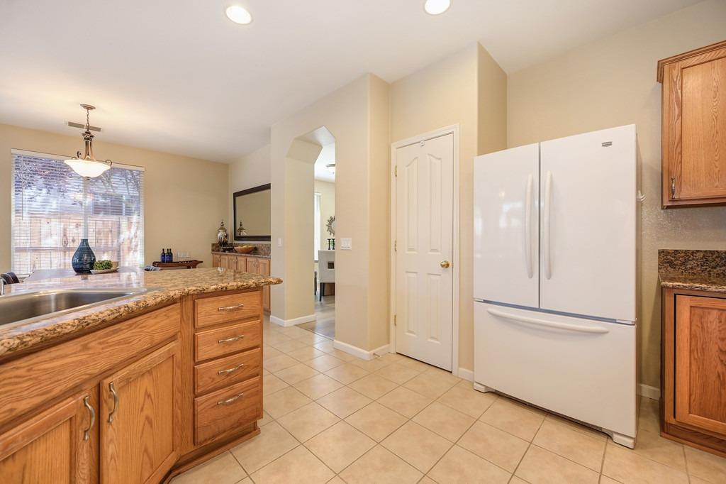 Detail Gallery Image 32 of 72 For 131 Rock House Cir, Sacramento,  CA 95835 - 2 Beds | 2 Baths