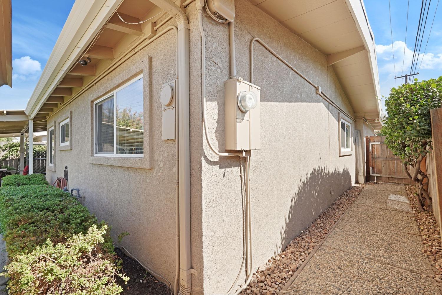 Detail Gallery Image 37 of 42 For 413 N Sunset Dr, Lodi,  CA 95240 - 3 Beds | 1 Baths