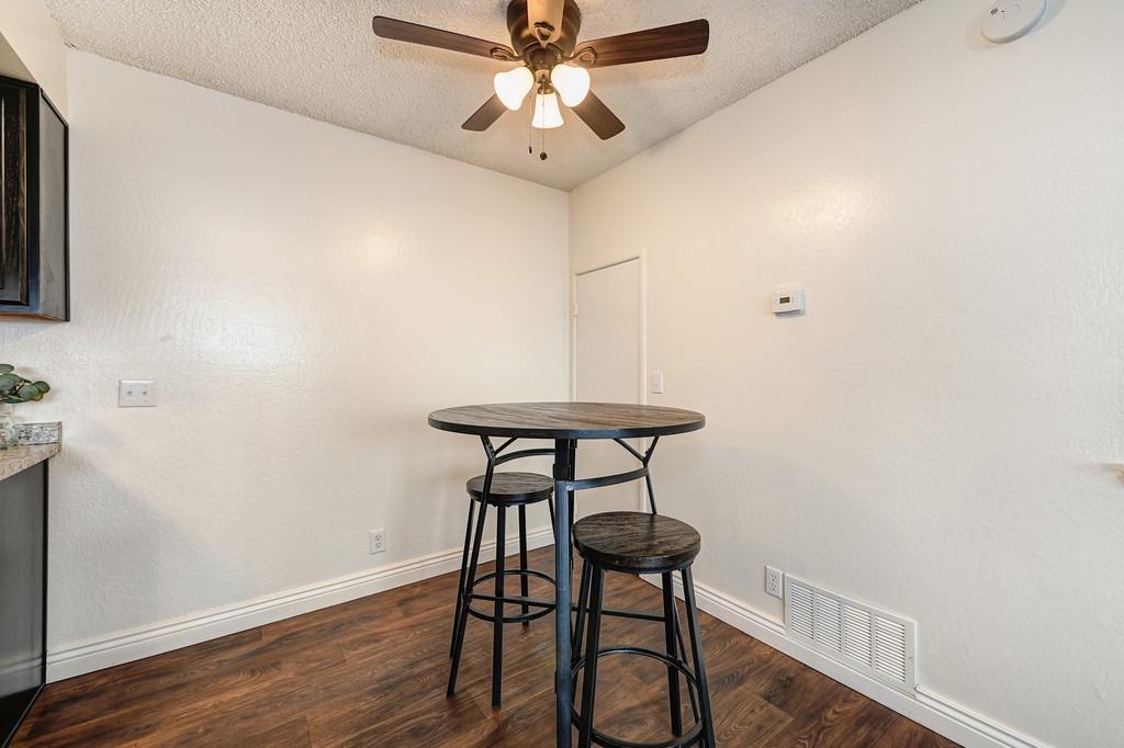 Detail Gallery Image 9 of 21 For 1188 Casita Dr #2,  Yuba City,  CA 95991 - 2 Beds | 1/1 Baths