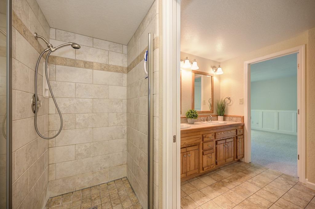 Detail Gallery Image 27 of 53 For 7018 Colina Ln, Rancho Murieta,  CA 95683 - 2 Beds | 2 Baths