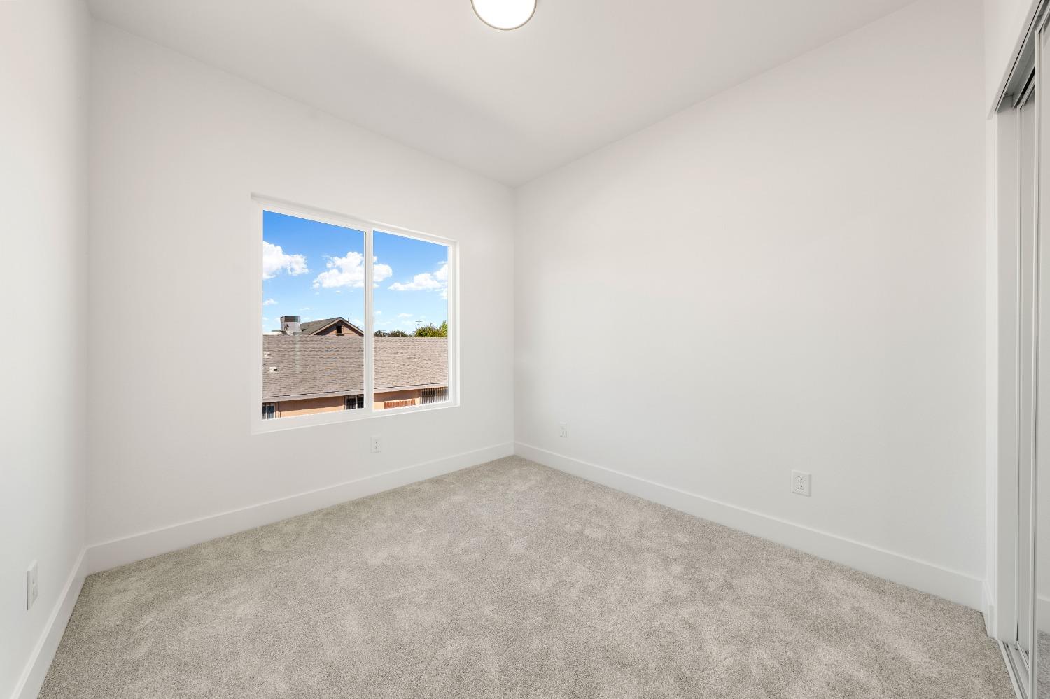 Detail Gallery Image 21 of 30 For 1551 Nogales St, Sacramento,  CA 95838 - 3 Beds | 2/1 Baths