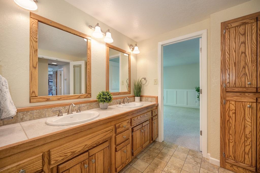 Detail Gallery Image 26 of 53 For 7018 Colina Ln, Rancho Murieta,  CA 95683 - 2 Beds | 2 Baths