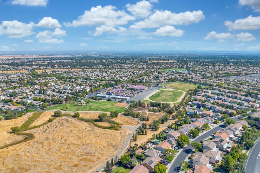 Detail Gallery Image 30 of 31 For 5128 Southbury Dr, Roseville,  CA 95747 - 5 Beds | 4/1 Baths