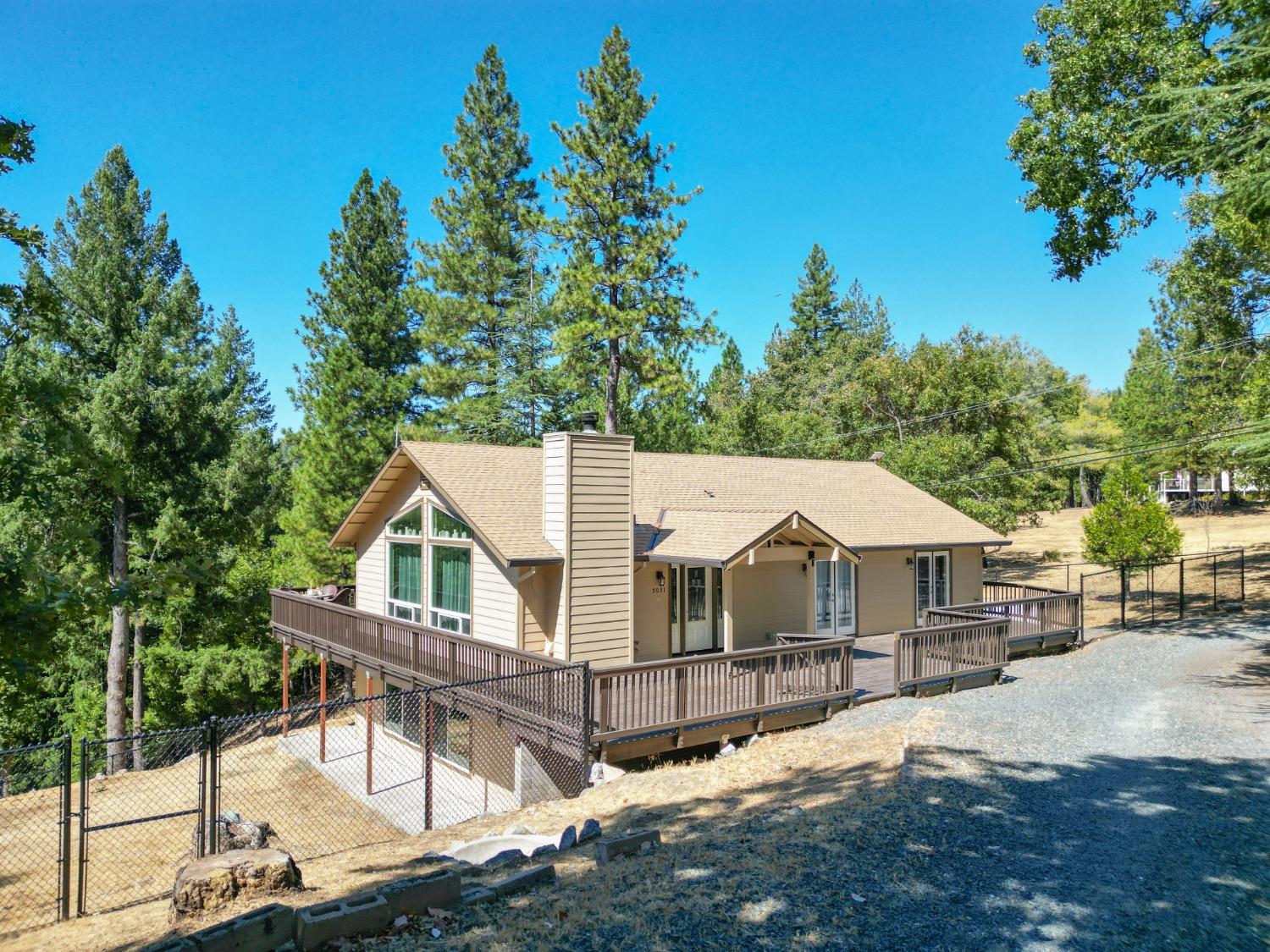 Detail Gallery Image 71 of 90 For 5031 Shooting Star Rd, Pollock Pines,  CA 95726 - 4 Beds | 2/2 Baths