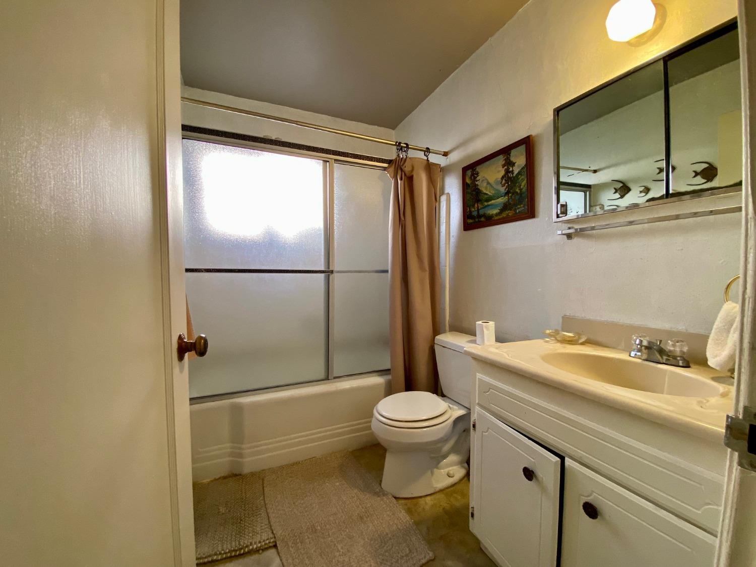 Detail Gallery Image 8 of 23 For 2326 Marguerite St, Dos Palos,  CA 93620 - 3 Beds | 2 Baths