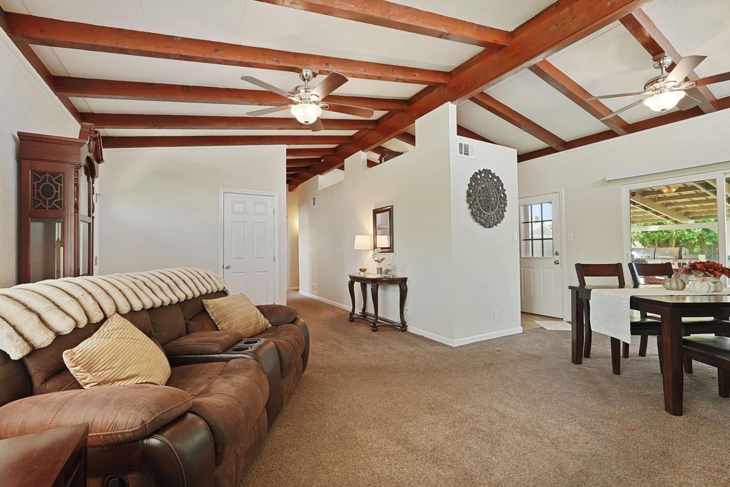 Detail Gallery Image 6 of 42 For 413 N Sunset Dr, Lodi,  CA 95240 - 3 Beds | 1 Baths