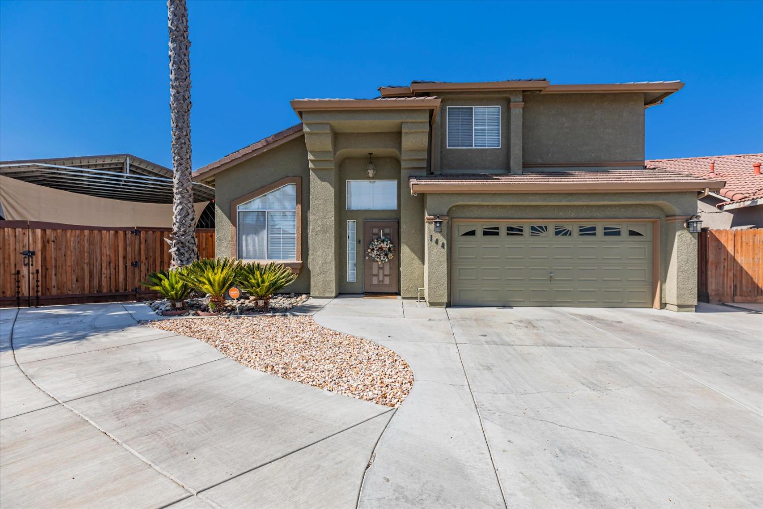 Detail Gallery Image 1 of 68 For 144 Blush Ct, Los Banos,  CA 93635 - 4 Beds | 2/1 Baths