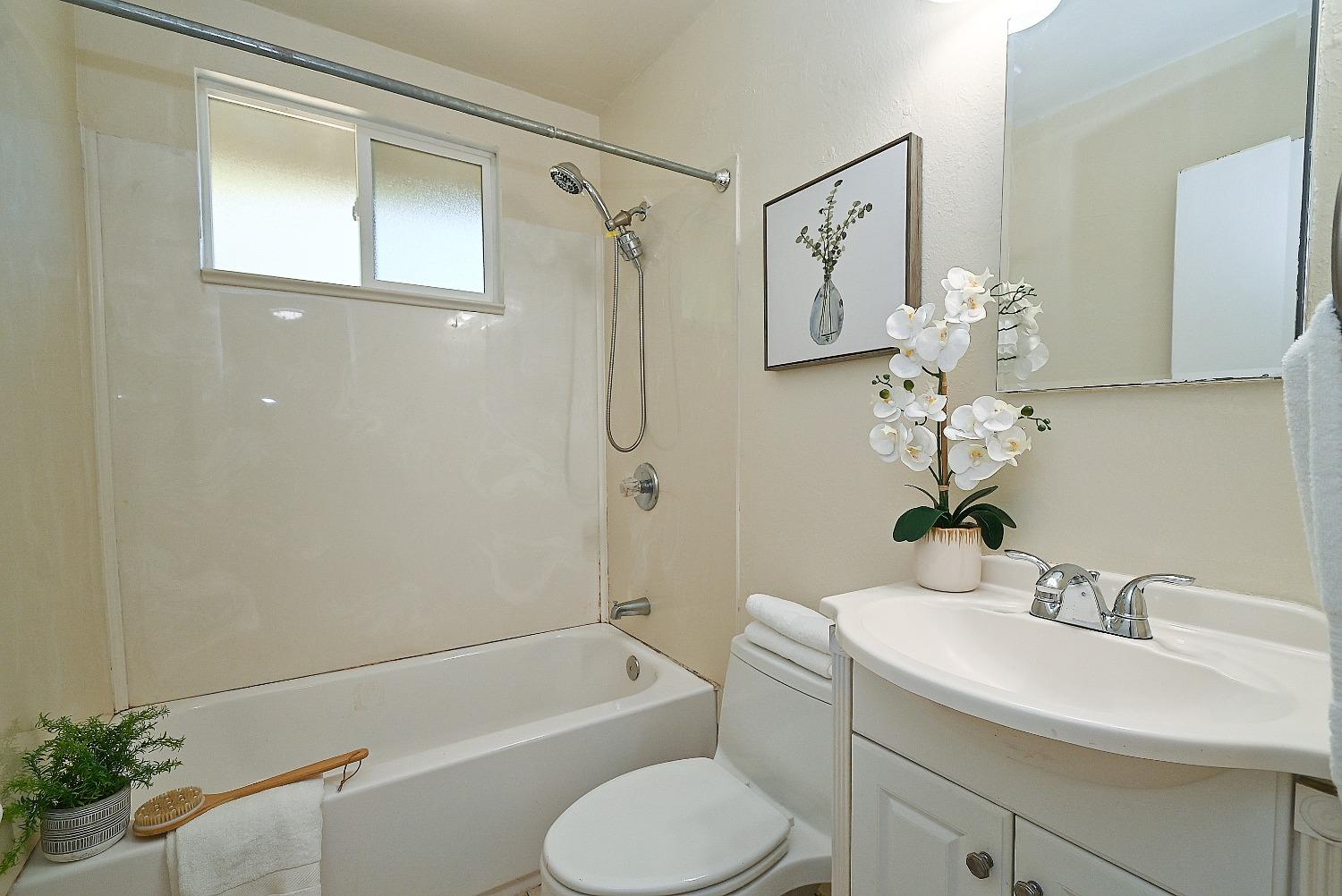 Detail Gallery Image 25 of 35 For 2608 Oharte Rd, San Pablo,  CA 94806 - 4 Beds | 2 Baths