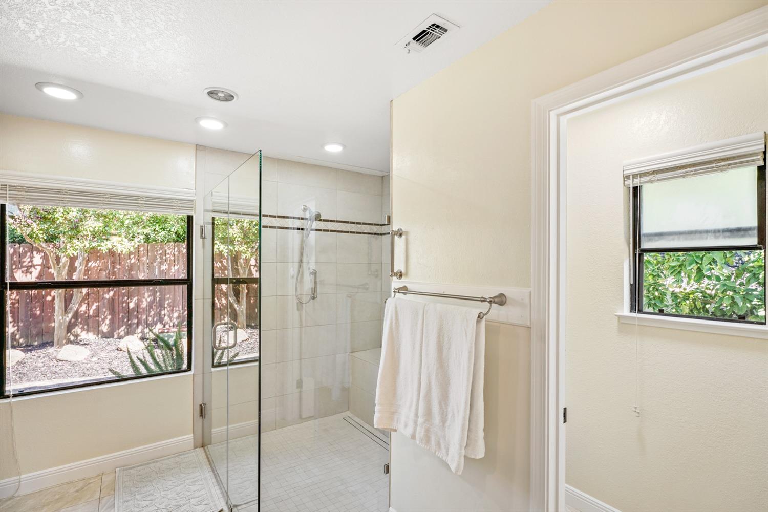 Detail Gallery Image 40 of 48 For 1218 San Simeon, Roseville,  CA 95661 - 4 Beds | 2/1 Baths