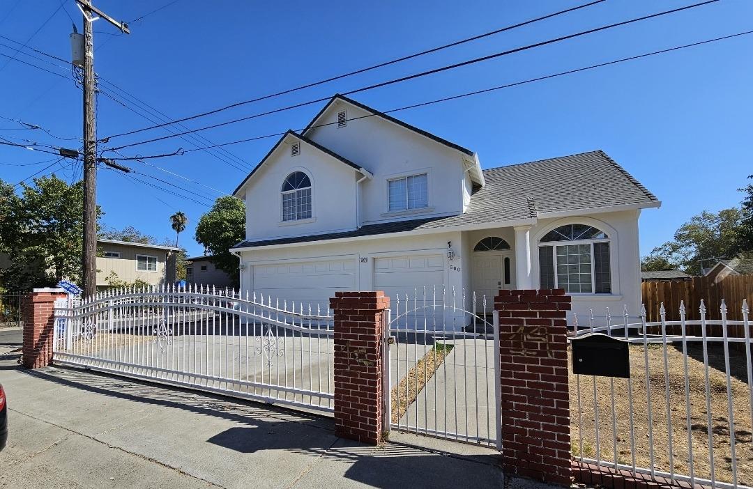 Detail Gallery Image 1 of 1 For 500 Emmons St, Sacramento,  CA 95838 - 6 Beds | 3/1 Baths