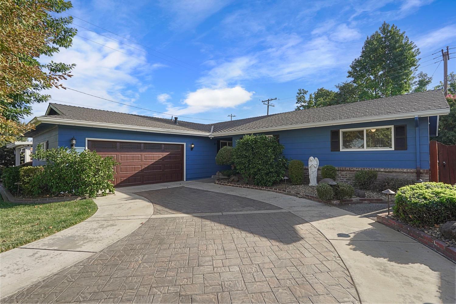 Detail Gallery Image 1 of 45 For 124 Benson Dr, Lodi,  CA 95242 - 3 Beds | 2 Baths