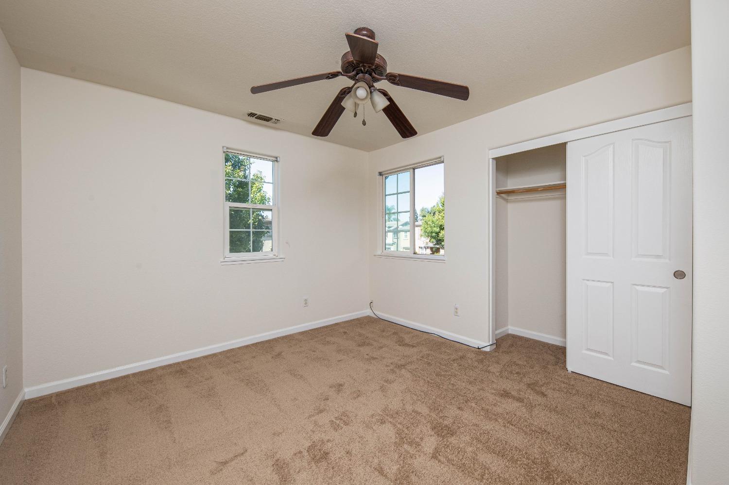 Detail Gallery Image 15 of 28 For 2428 San Martino Ln, Lodi,  CA 95240 - 4 Beds | 2/1 Baths