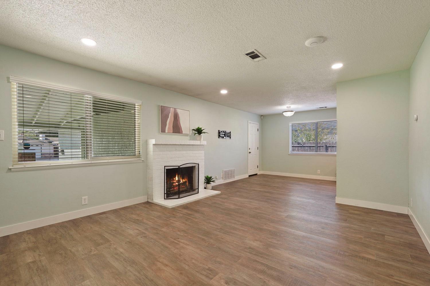 Detail Gallery Image 12 of 46 For 1436 Richard Dr, Tracy,  CA 95376 - 3 Beds | 2/1 Baths