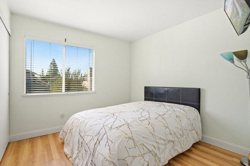 Detail Gallery Image 33 of 48 For 7938 Bucks Harbor Way, Sacramento,  CA 95828 - 3 Beds | 2/1 Baths