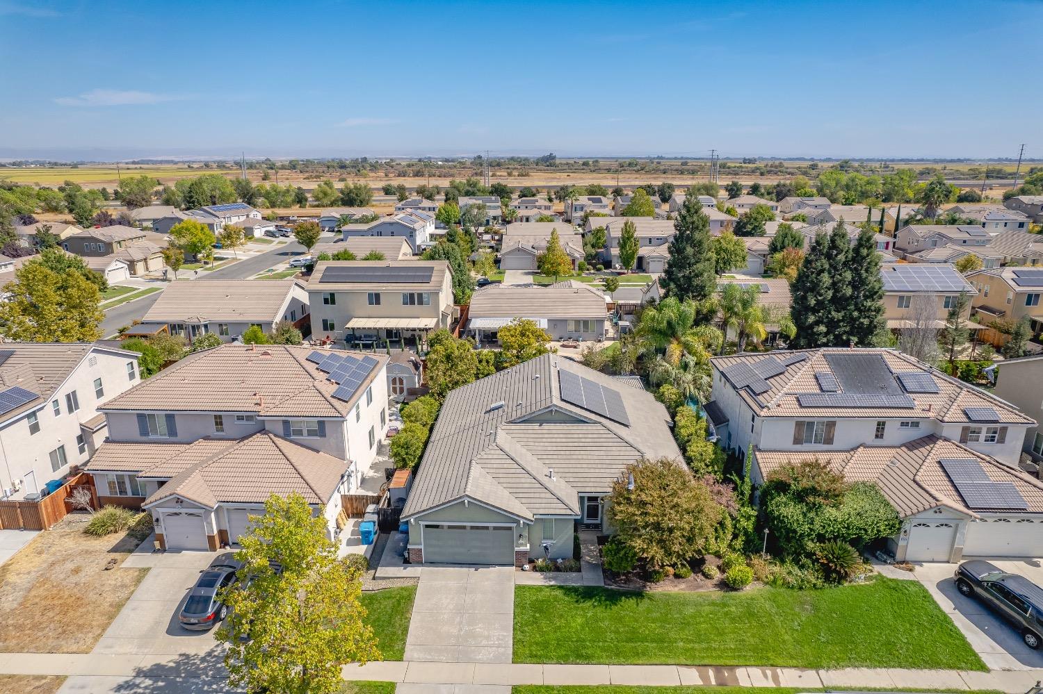 Detail Gallery Image 40 of 58 For 2045 Knights Ferry Dr, Plumas Lake,  CA 95961 - 4 Beds | 2 Baths