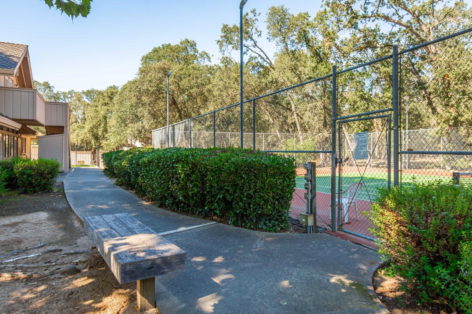 Detail Gallery Image 43 of 61 For 7443 Heritage Meadow Pl, Citrus Heights,  CA 95610 - 3 Beds | 2/1 Baths