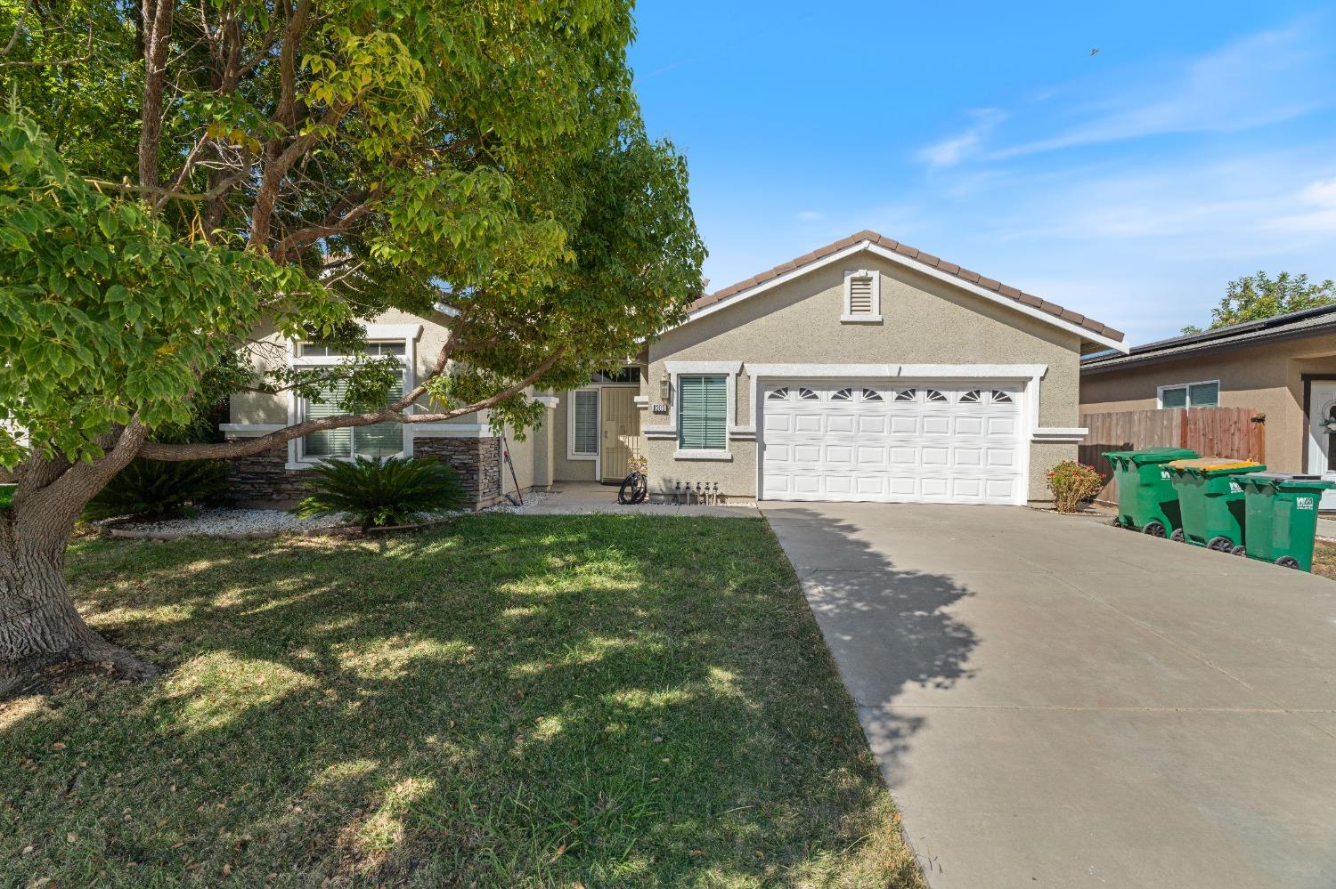 Detail Gallery Image 1 of 1 For 9303 Lembert Dome Cir, Stockton,  CA 95212 - 3 Beds | 2 Baths