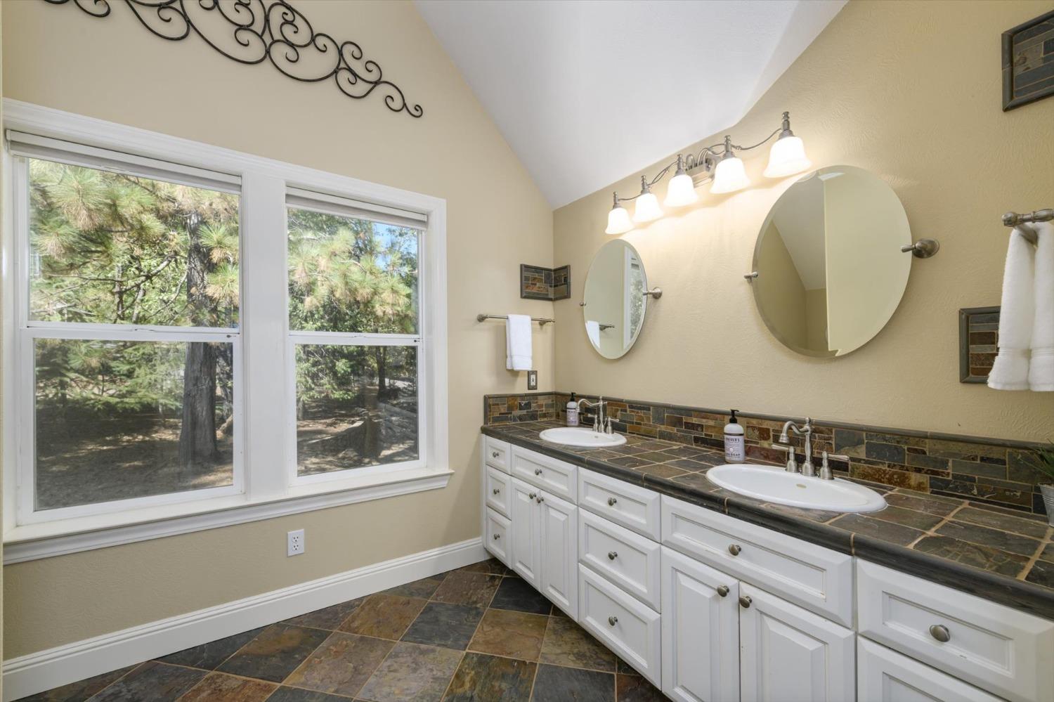 Detail Gallery Image 24 of 46 For 3556 Snows Rd, Camino,  CA 95709 - 3 Beds | 2/1 Baths